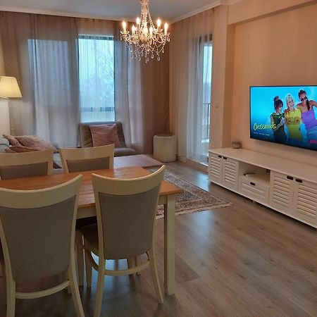 Private Apartments In White Rock Castle บัลชิค ภายนอก รูปภาพ