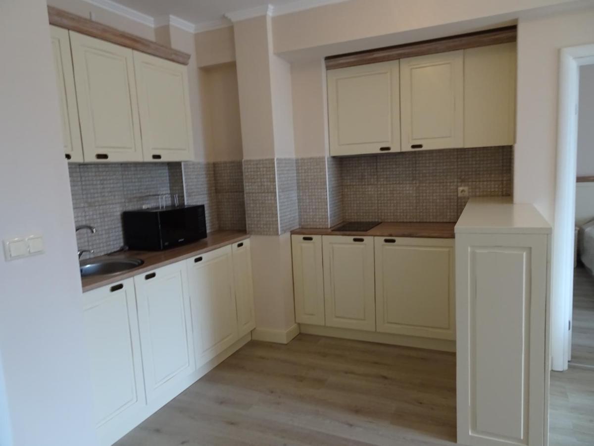 Private Apartments In White Rock Castle บัลชิค ภายนอก รูปภาพ