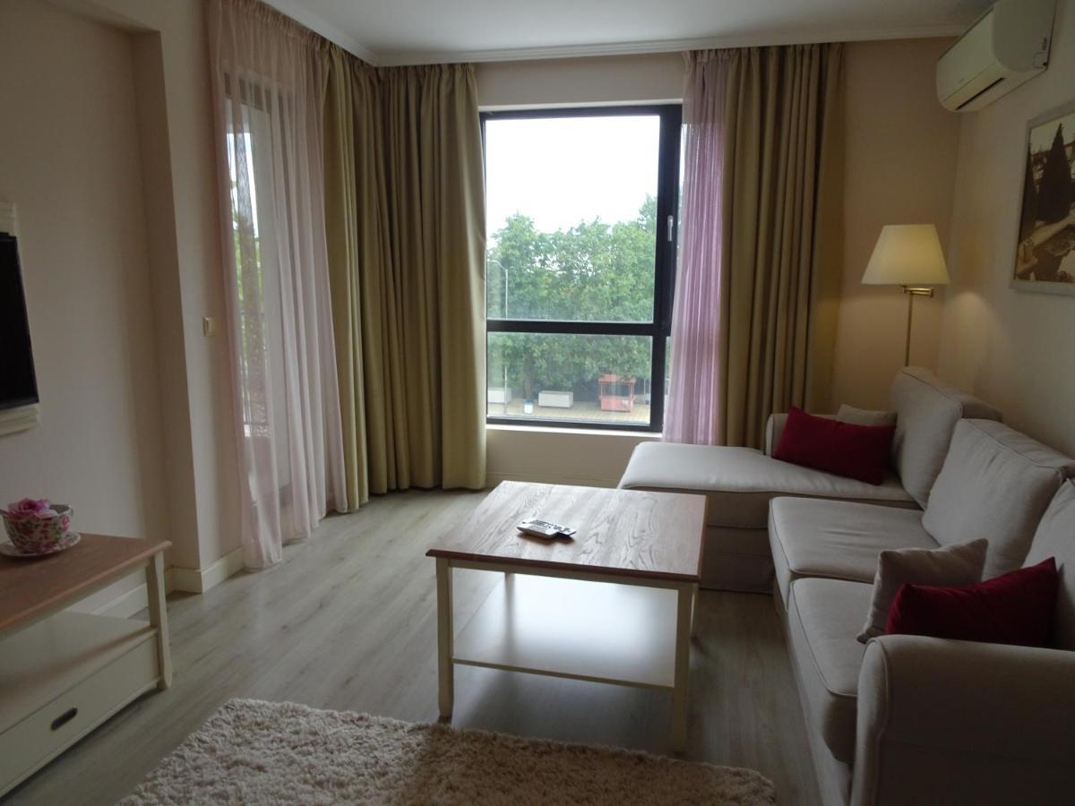 Private Apartments In White Rock Castle บัลชิค ภายนอก รูปภาพ