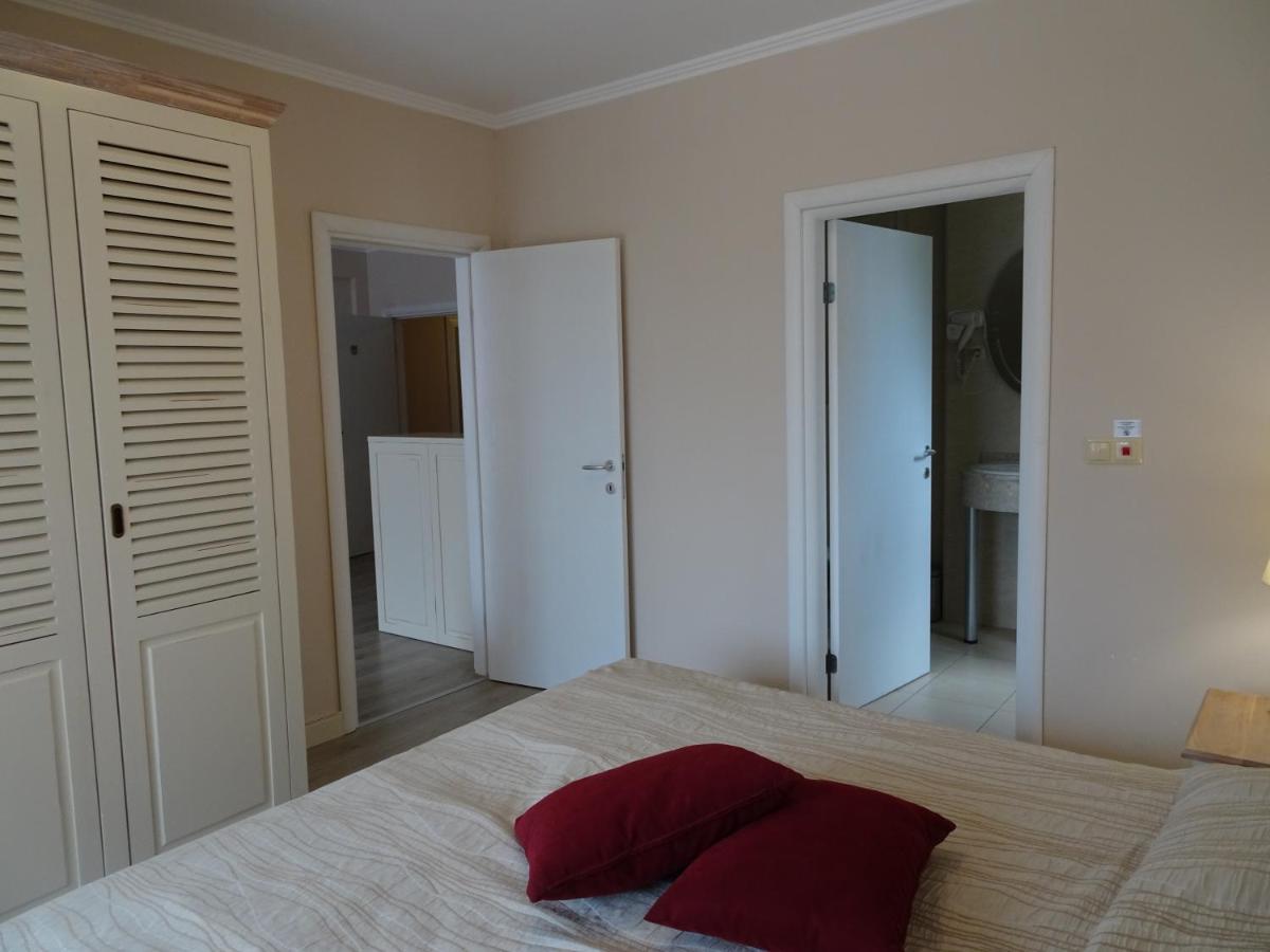 Private Apartments In White Rock Castle บัลชิค ภายนอก รูปภาพ