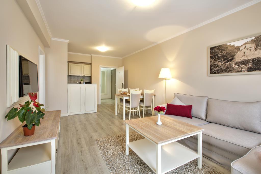 Private Apartments In White Rock Castle บัลชิค ห้อง รูปภาพ